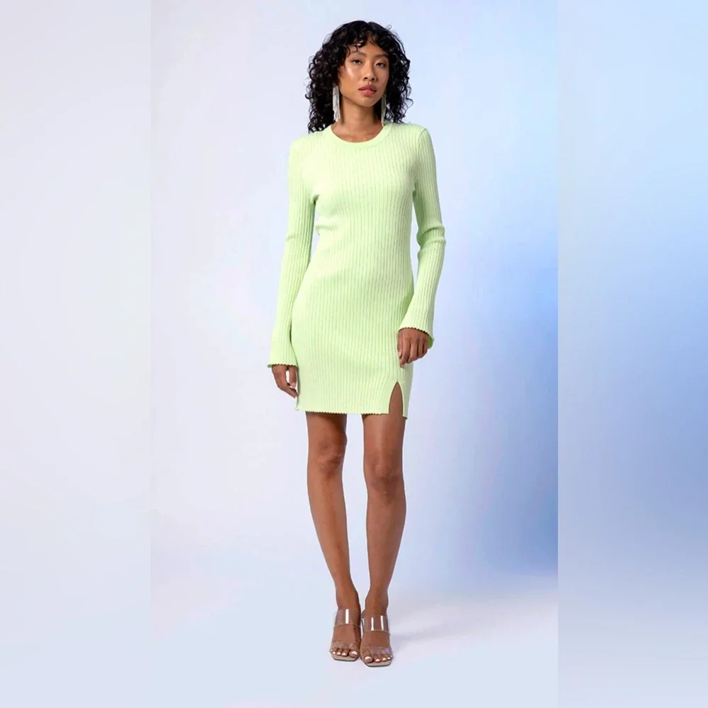 Line & Dot Light Green Long Sleeve Dress - Picture 3 of 7